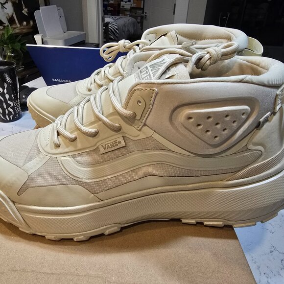 Vans MTE Crosspath Mid Cream VN-000CVVCRM-4406 MENS SIZE 10 HIKING NEW - Picture 1 of 11